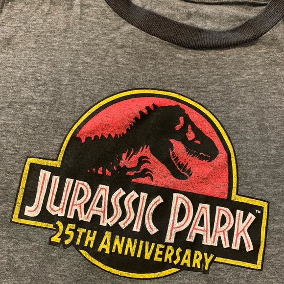 Jurassic world kids T-shirt, size XS - Picture 2 of 4